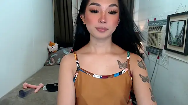 Snapshot of Goddess_Isabel chatting on October 22, 7:49 pm Goddess Isabel online show from October 22, 7:49 pm