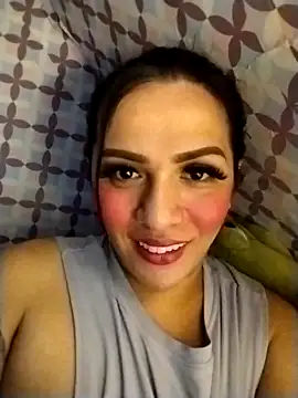 enoria1992 online show from February 9, 9:05 am