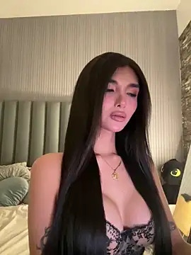 EmeraldGreyson online show from April 23, 8:55 am