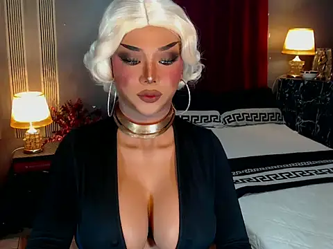 xAuroraRobinsx online show from October 8, 2:29 pm