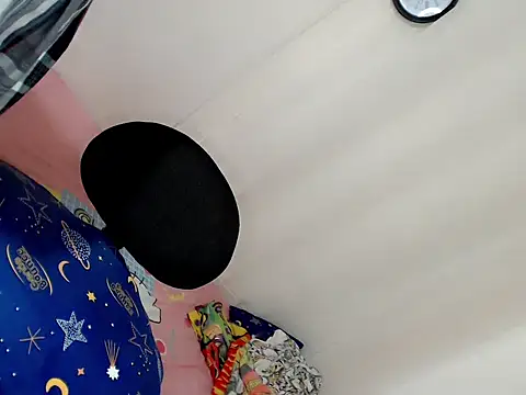 itsmekianna online show from January 8, 3:32 am