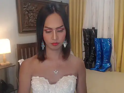 Nathalieheartt online show from November 7, 4:34 am