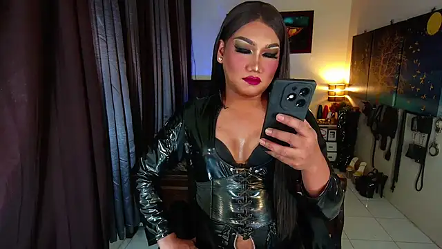 UrMajesticGODDESS online show from September 11, 2:14 pm