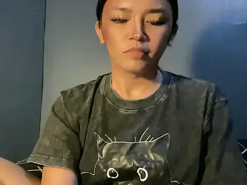 Claudia Johnson online show from December 18, 5:35 am