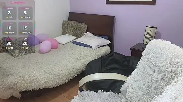 mirandahabach333 online show from March 5, 10:37 pm