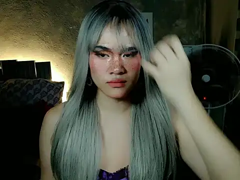 YllanaAltheaXxX online show from April 22, 4:58 pm