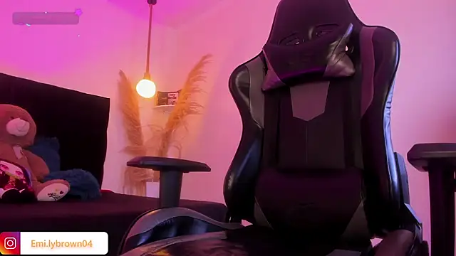 Emily brown04 online show from April 26, 12:03 pm