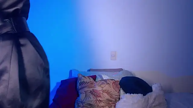 Theevae online show from April 29, 3:00 am