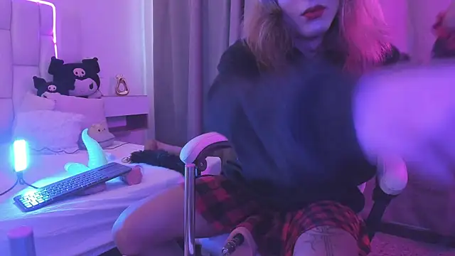 MilkWhore1 online show from April 22, 8:16 pm