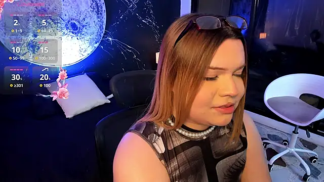 Maxxxine1 online show from October 7, 1:28 am