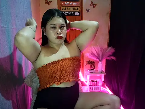 mika lover online show from September 19, 8:31 am