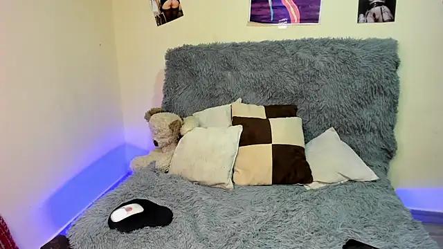  viollette  online show from October 17, 10:57 pm