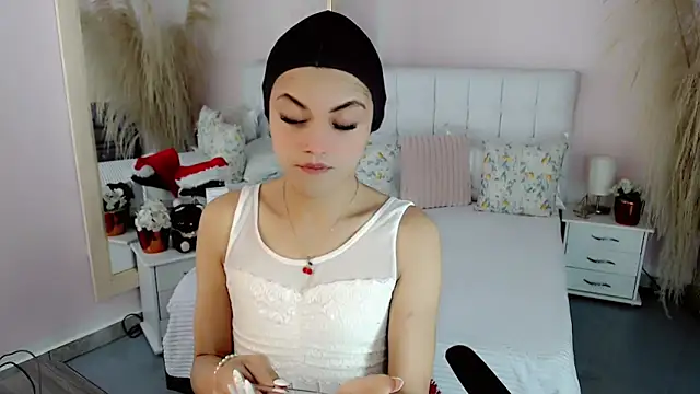 nathalialoes1 online show from December 19, 12:27 am