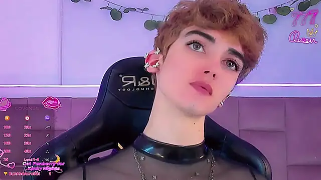 Baby FenixTS online show from March 18, 5:40 am