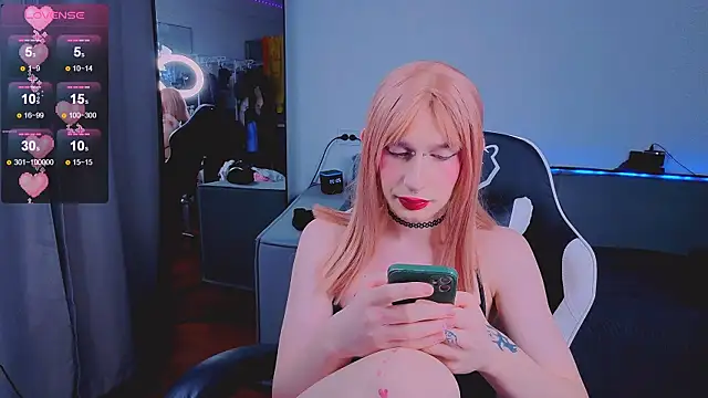 yoi mika online show from September 22, 5:40 pm