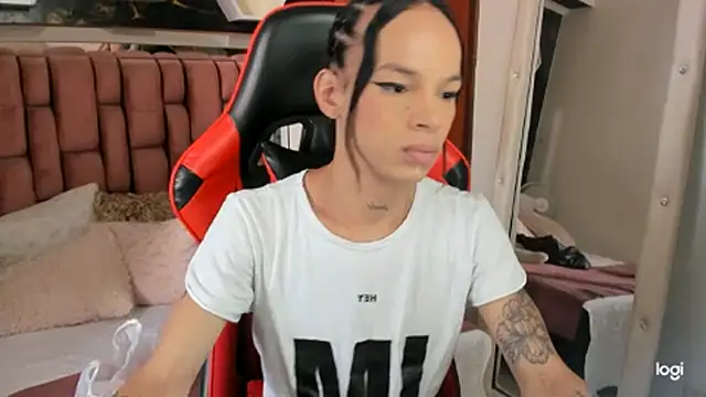 sara slut21 online show from January 18, 7:53 pm