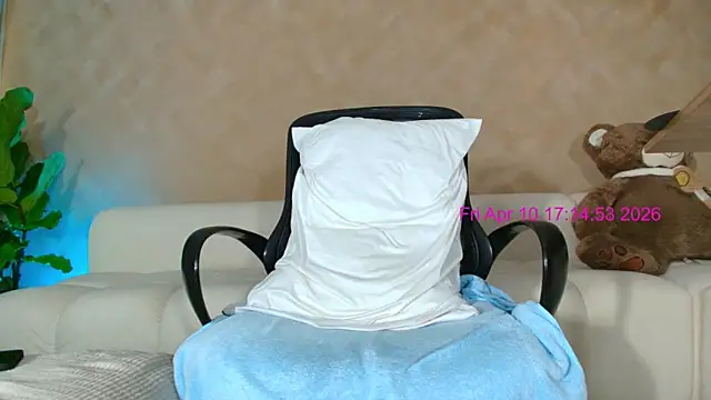 12 strongcockkx online show from April 10, 10:15 pm