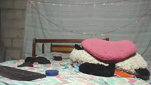 your sexxyGisell online show from April 22, 11:01 pm