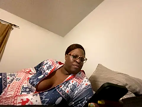 KANDIS864 online show from September 25, 11:45 pm