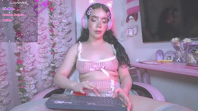 victoriabb28 online show from July 25, 4:32 am