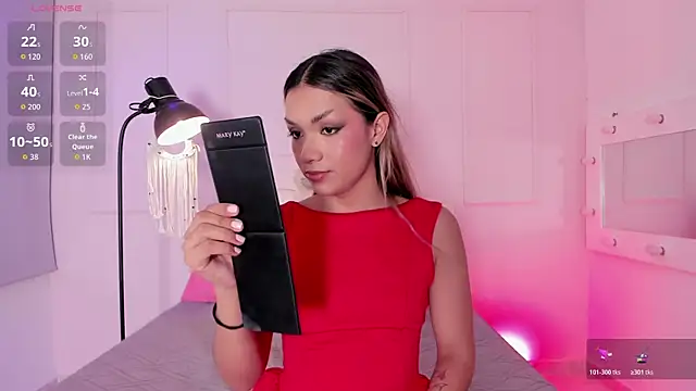 Doll Isa  online show from April 19, 9:17 pm