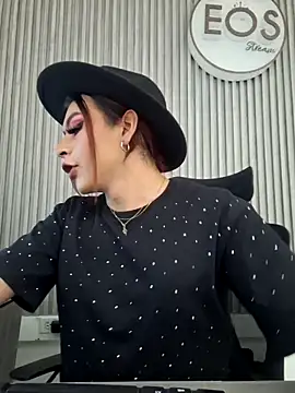 Lilith Zamara online show from October 30, 9:03 pm