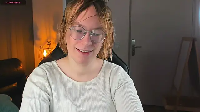 Snapshot of Amanda_Butlerr chatting on October 4, 10:27 am Amanda Butlerr online show from October 4, 10:27 am
