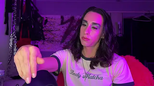 xoFrankie online show from October 25, 5:46 am