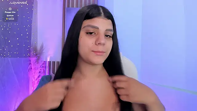 PauliinaBelle  online show from April 30, 1:04 pm