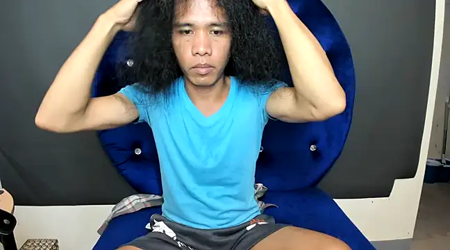 Snapshot of bigasianshane chatting on February 14, 11:10 am bigasianshane online show from February 14, 11:10 am