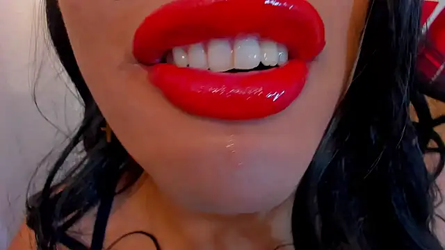 sweet Elizabeth online show from March 25, 12:43 pm