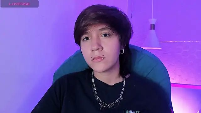 Tsuki Maru online show from April 22, 9:11 pm