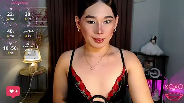 Snapshot of Kiethmadison_Miller chatting on October 6, 7:30 am Kiethmadison Miller online show from October 6, 7:30 am