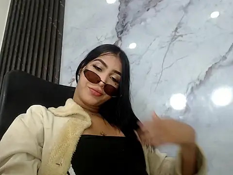 CamelyHott online show from September 27, 7:56 pm