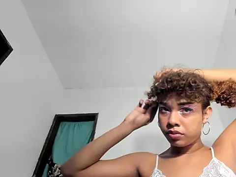 calliedemon  online show from February 14, 12:01 pm