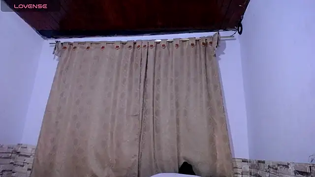 DaraKat18 online show from February 11, 10:17 pm