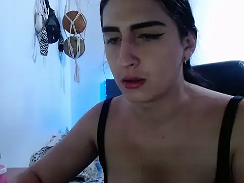 lola diez online show from March 8, 11:41 pm