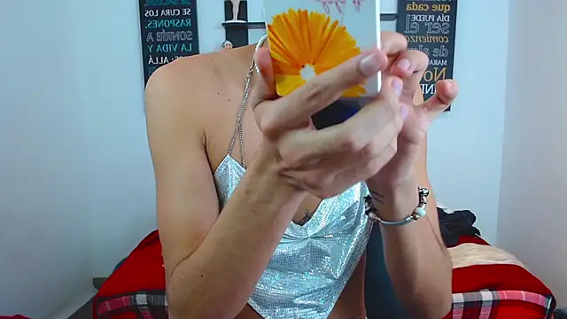 CHLOE THUNDERS online show from March 9, 3:38 pm