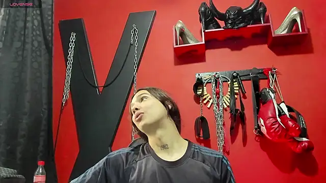 Almaazz online show from March 26, 7:50 pm