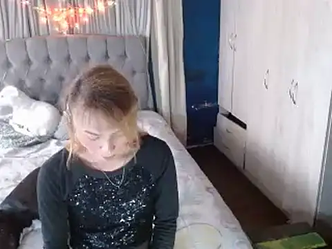 skarleth hot21 online show from September 15, 8:14 pm