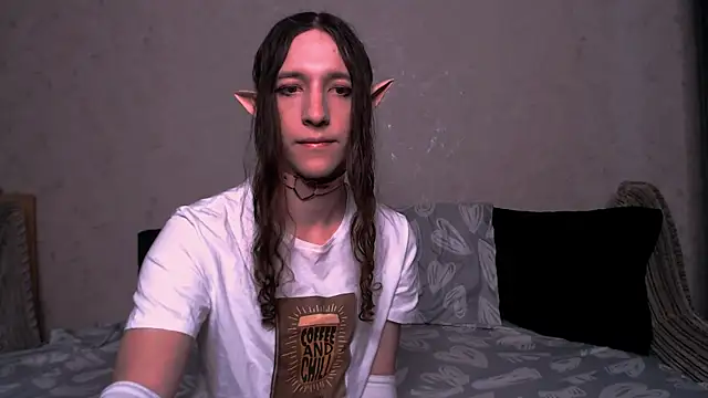 SilverMuse  online show from October 24, 6:07 am