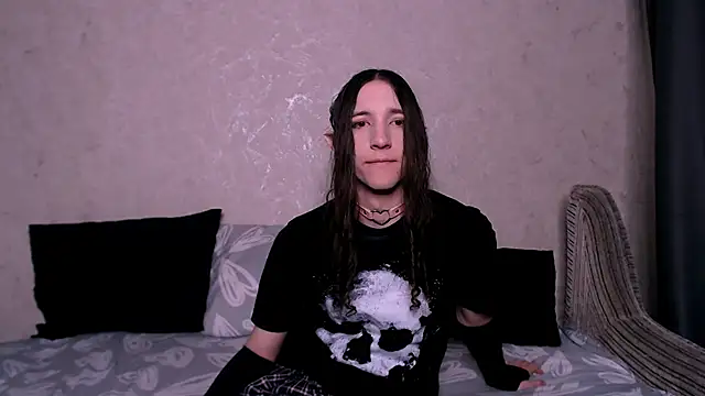 SilverMuse  online show from November 11, 11:06 pm