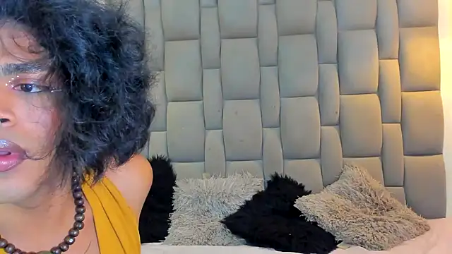 Snapshot of ile_matamba chatting on September 30, 2:17 pm ile matamba online show from September 30, 2:17 pm