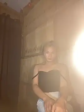 erichotasian online show from October 13, 7:53 am