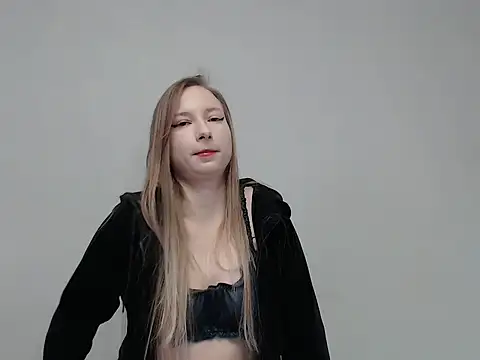 sophieryder online show from March 14, 7:12 am