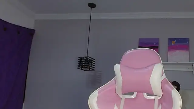 Snapshot of Aitanafox chatting on October 21, 4:36 am Aitanafox online show from October 21, 4:36 am