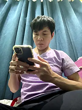 trishacummerts online show from October 18, 9:07 pm