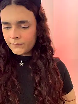 La-Gatiita-trans online show from November 29, 6:10 pm