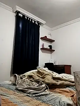 Snapshot of sophiasleepy1 chatting on October 23, 2:26 am sophiasleepy1 online show from October 23, 2:26 am