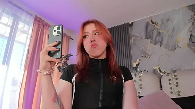 JanneBlossom  online show from April 20, 9:49 pm